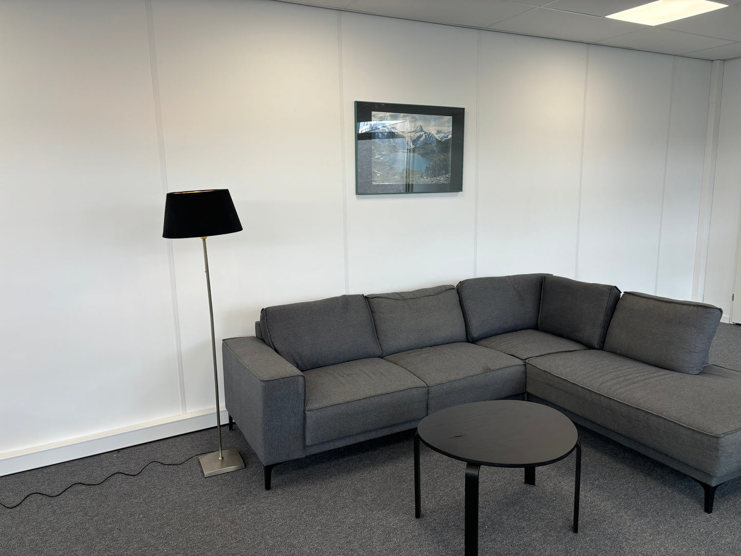 Moderne L-vormige Sectionale Bank met Chaise Longue - Donkergrijs