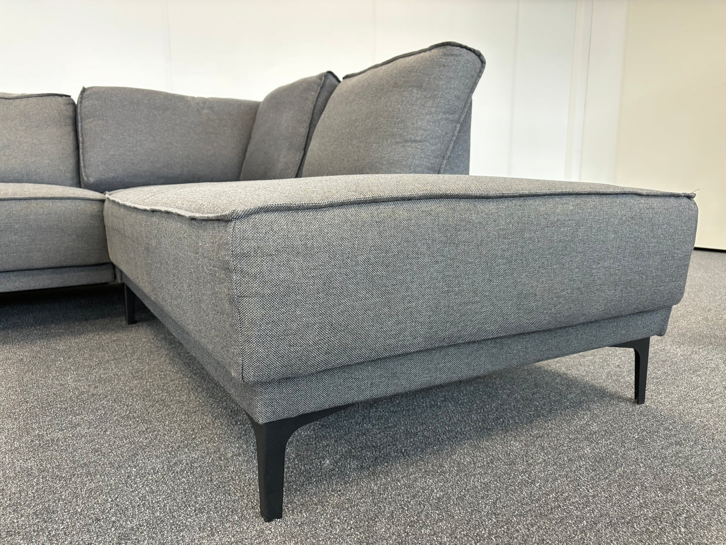 Moderne L-vormige Sectionale Bank met Chaise Longue - Donkergrijs