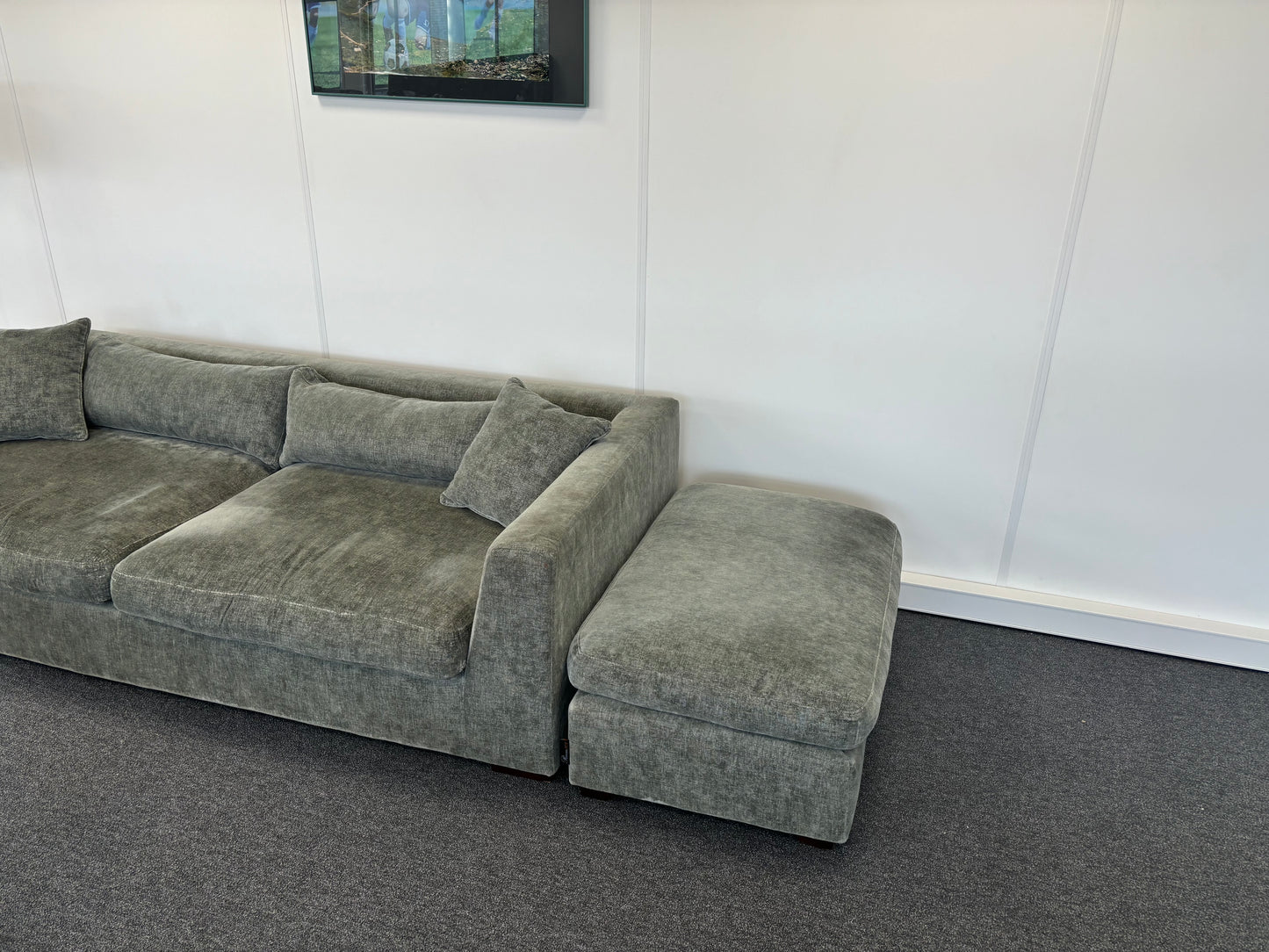"Luxe Groene Velvet Bank met Losse Kussens - Modern Comfort"